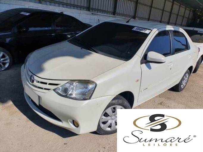 TOYOTA ETIOS SEDA 15/15