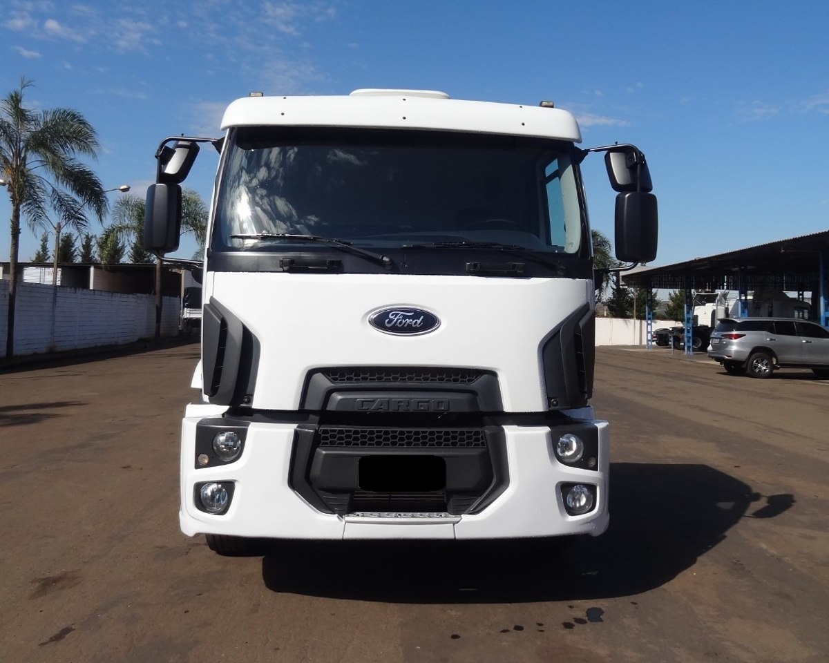 Caminhão Ford Cargo 2429 8x2 Ano 2013